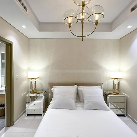 Keyrock Living - Burj Khalifa View Retreat With Pool Apartment Dubai Exterior photo