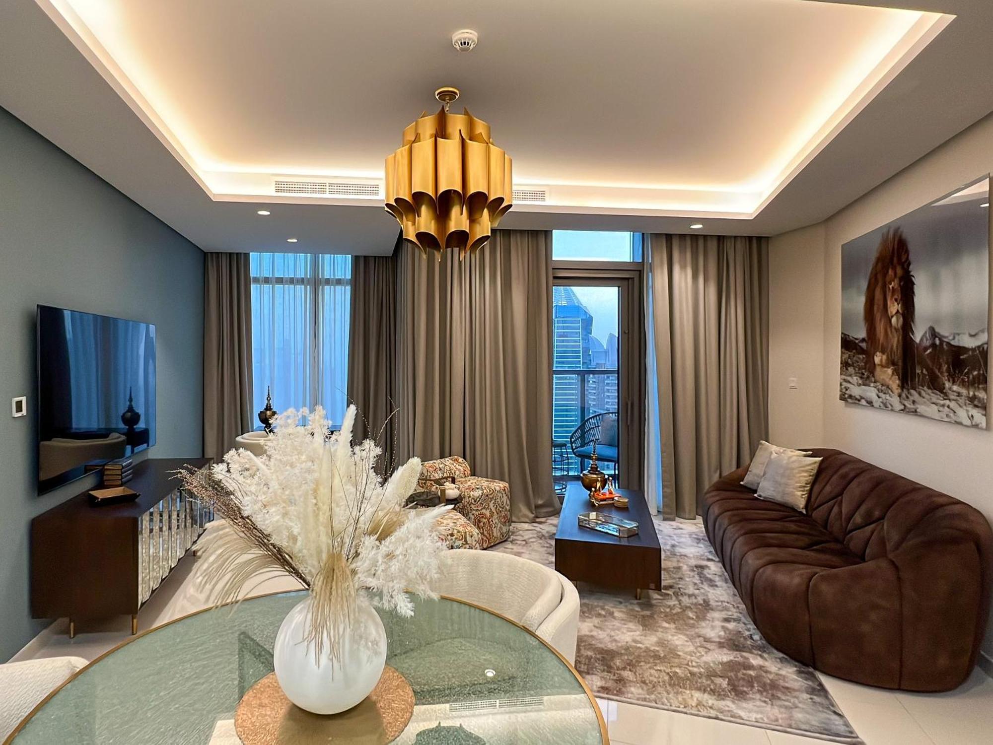 Keyrock Living - Burj Khalifa View Retreat With Pool Apartment Dubai