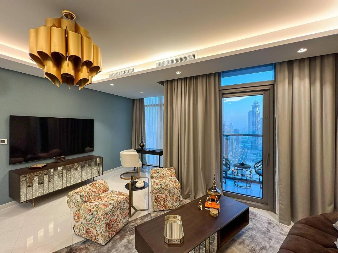 Apartment Keyrock Living - Burj Khalifa View Retreat With Pool Dubai